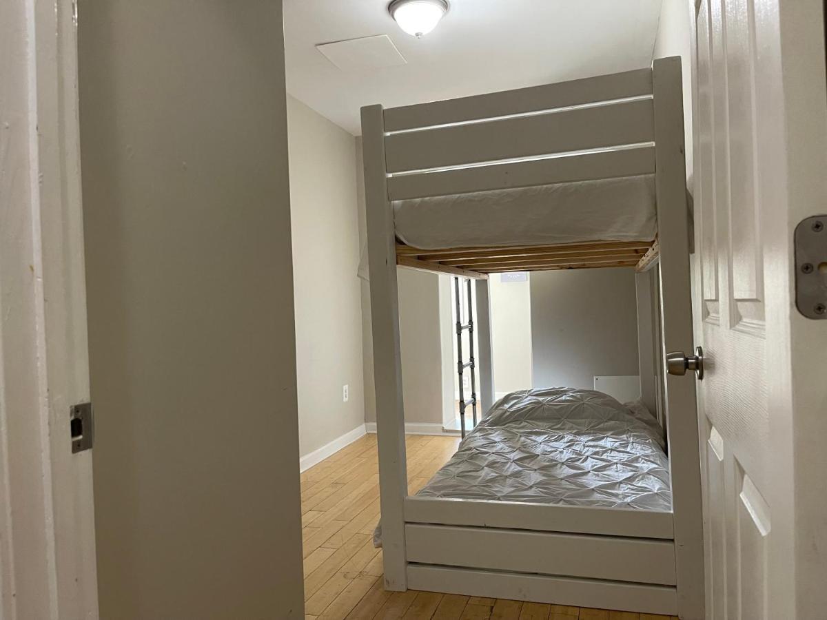 Casa de Férias The Gray Corner House By Gallaudet 3 Bedroom 2 Ba *